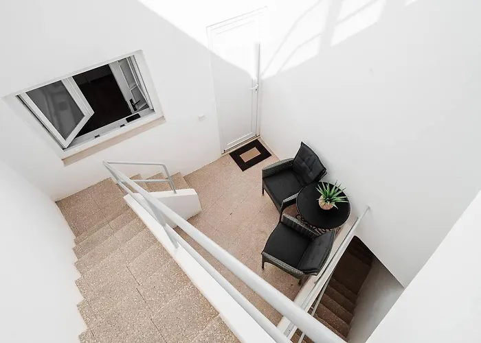 Spacious Stylish * 波尔蒂芒